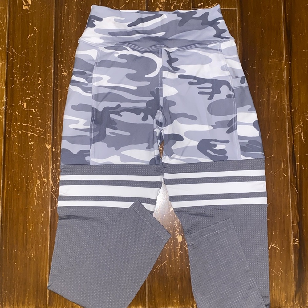 Bombshell Sportswear NWT Scrunch Thigh-Highs Gray-Camo